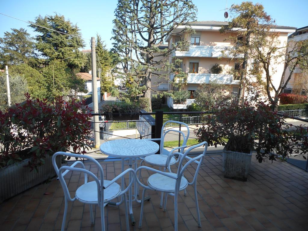 Hotel Primavera Desenzano del Garda Exterior photo