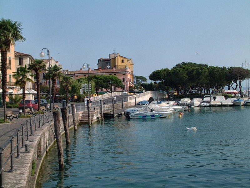 Hotel Primavera Desenzano del Garda Exterior photo
